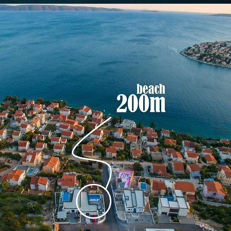 Holiday Home Olive Exclusive - 8 People, Heated Pool, Okrug Gornji, Sea View Trogir Ngoại thất bức ảnh
