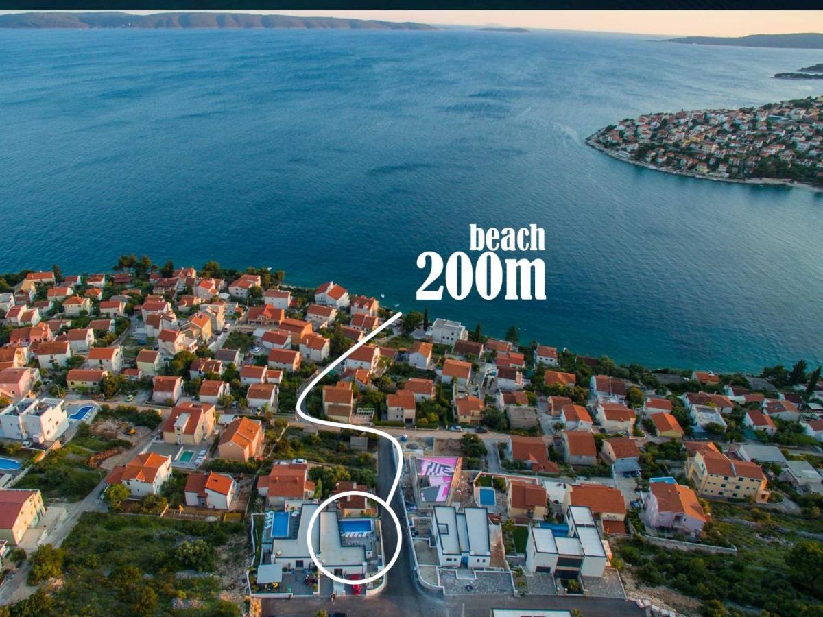 Holiday Home Olive Exclusive - 8 People, Heated Pool, Okrug Gornji, Sea View Trogir Ngoại thất bức ảnh