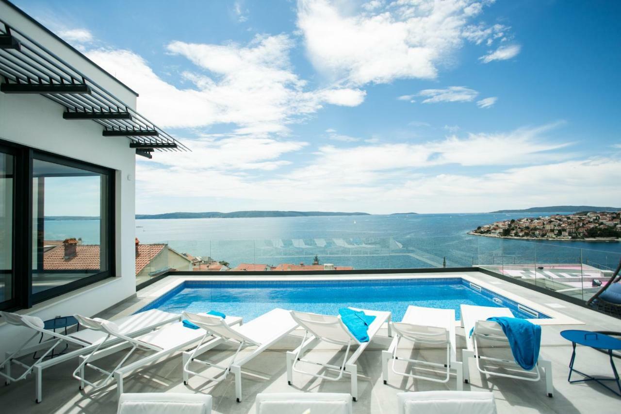 Holiday Home Olive Exclusive - 8 People, Heated Pool, Okrug Gornji, Sea View Trogir Ngoại thất bức ảnh